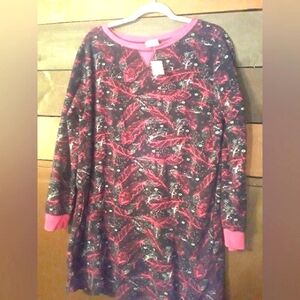 NWOT Mountains Peak Large Long Sleeve Warm & Cozy Nightgown with Pockets